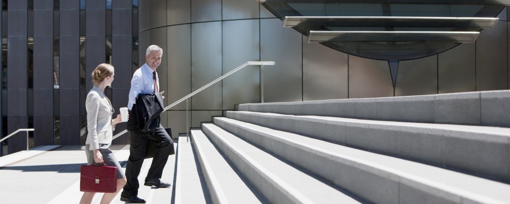 Miesten palkat ovat edelleen hieman korkeammalla tasolla kuin naisten