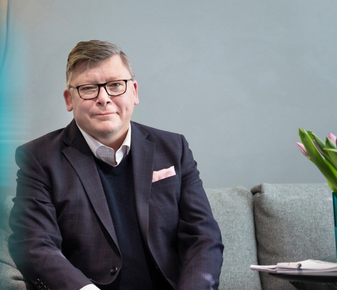 Kuvassa on TEKin toiminnanjohtaja Jari Jokinen. 